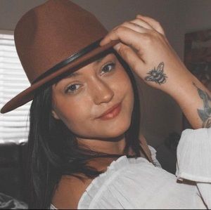 Meet your Posher, Echo